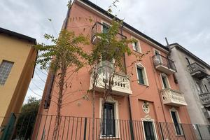 2 LOCALI A ROZZANO
