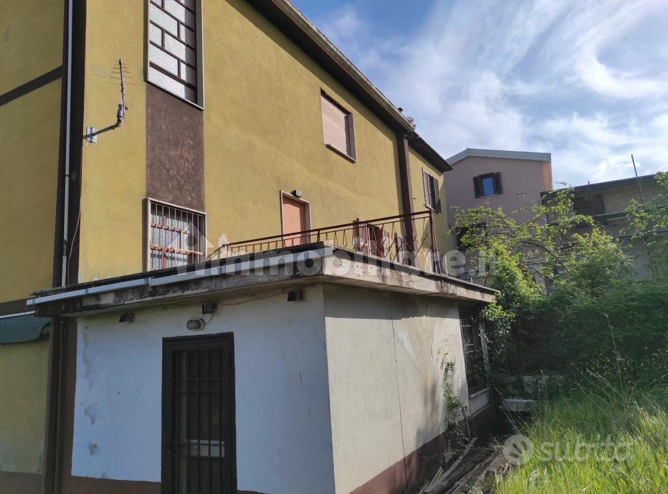 Intera palazzina con più appartamenti - Vista 3