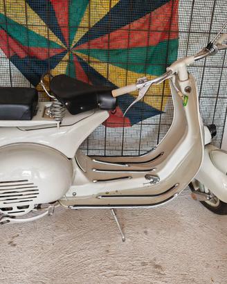 Piaggio Vespa 125 (VN) - 1956