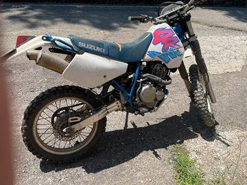 Suzuki dr 350
