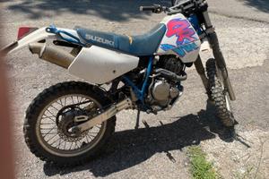 Suzuki dr 350
