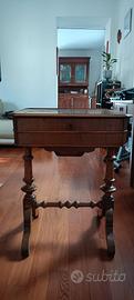 Tavolino da lavoro XIX secolo
