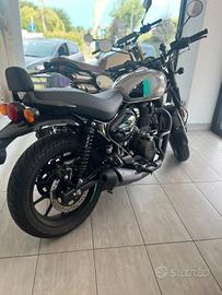 Royal Enfield HNTR 350 (2024) - Condizioni Perfett