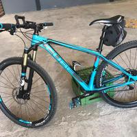 Mountain Bike Cube Reaction