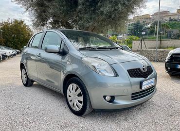TOYOTA YARIS 1.3 B - 2008