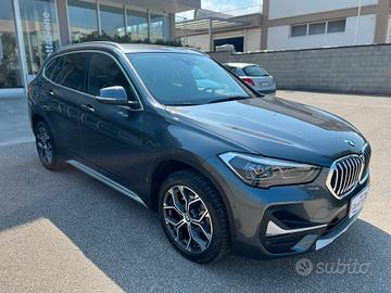 Bmw X1 sdrive18d xLine auto LED/NAVI/PELLE/18; PER