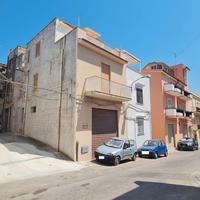 Castelvetrano casa ind. + garage