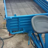 Carro trazionato per motocoltivatore-motoagricola