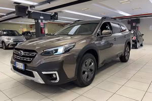SUBARU OUTBACK 2.5i Lineartronic Style-UNICO PRO