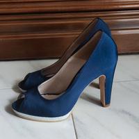 Scarpe eleganti nuovissime