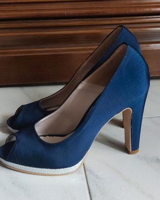 Scarpe eleganti nuovissime