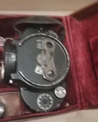 cinepresa 16mm a motore anni 20 30 Bell & Howell