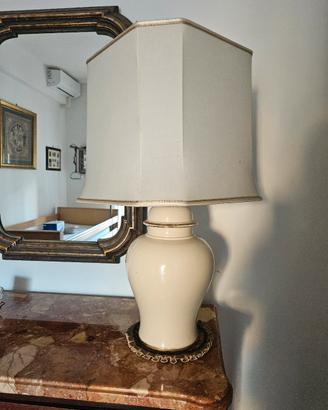 Lampada da tavolo vintage in ceramica panna e oro 