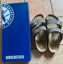 Sandali BIRKENSTOCK nuovi.