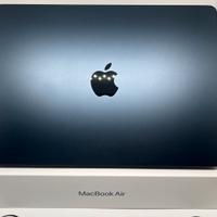 Macbook Air 13.6 M2 16-256