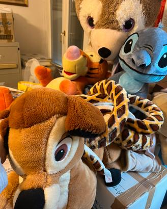 Peluche di varie dimensioni e vari giochi