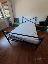 letto in metallo blu mare satinato 1piazza 1/2