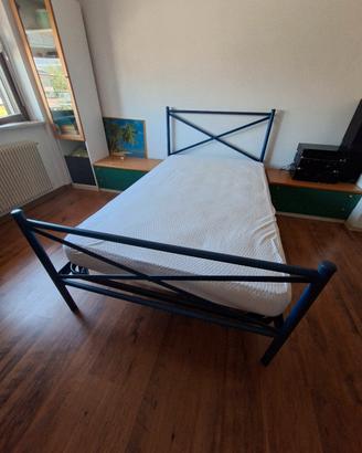 letto in metallo blu mare satinato 1piazza 1/2