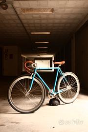 bicicletta vintage vicini