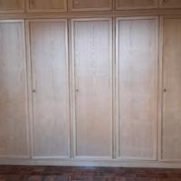 Armadio di colore Beige