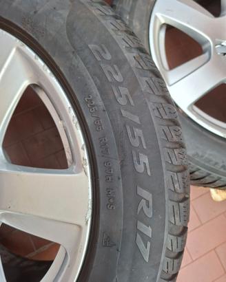 gomme inv.225/55 17  con cerchi originali Audi