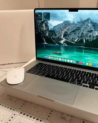 Apple Macbook Air 15 M4 16GB Argento + Magic Mouse