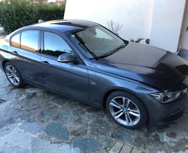 Bmw 318d sport serie 3 (F30/31)-2015