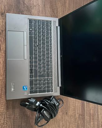HP ZBOOK 15.6in i5