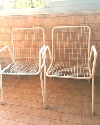 Tavolino e due poltrone da balcone/giardino