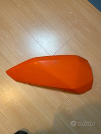 Spoiler serbatoio sx KTM 690 enduro/smc 2008/2011