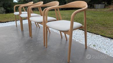 n.4 Sedia con braccioli in legno frassino