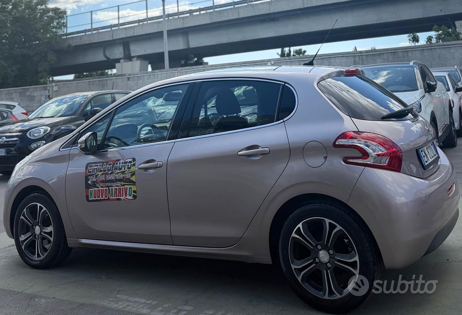 Peugeot 208 2013 photo 5