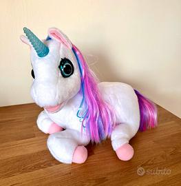 LUNA unicorno interattivo