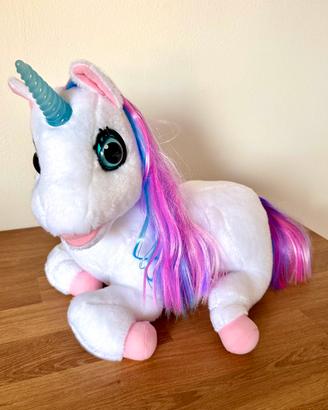 LUNA unicorno interattivo