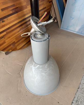 Lampada con plafoniera