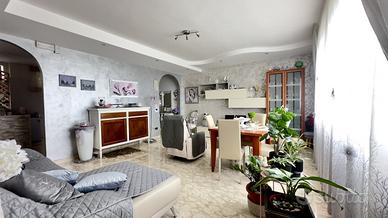 LUMINOSO APPARTAMENTO QUARTIERE PAOLO VI