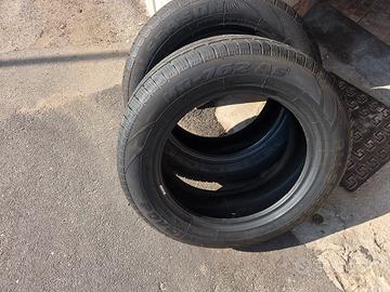 2 Pneumatici  Suv.235.60.18= 107 V m+s  entra eleg