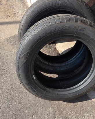 2 Pneumatici  Suv.235.60.18= 107 V m+s  entra eleg