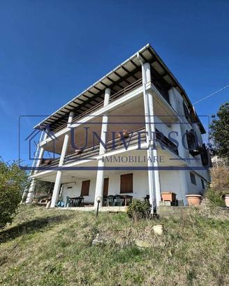Villa di 219 m² con 5 locali a Borgo Priolo