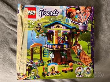 Lego " La casa sull'albero di Mia"