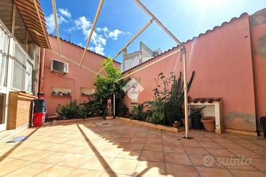 3 LOCALI A SANT'ANTIOCO