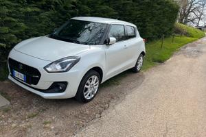 Suzuki Swift 1.2 All Grip Hybrid Top ( 4 x4 )