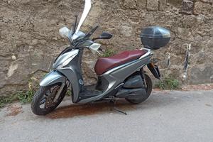 Kymco people s 150i