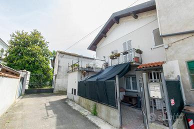 CASA SEMINDIPENDENTE A BALZOLA