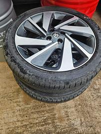 Cerchi e gomme aygo x cross 175 60 R18