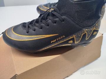 Scarpe Nike per calcio