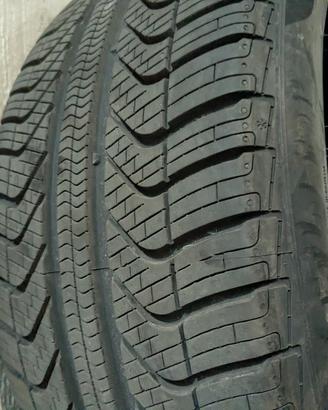 Gomma anteriore sinistra Pirelli - Seat Leon