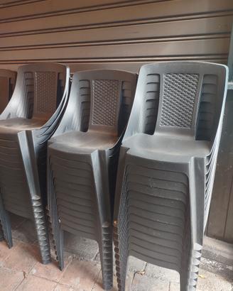 sedie in resina n.40 € 350, tavoli in resina n.9 €