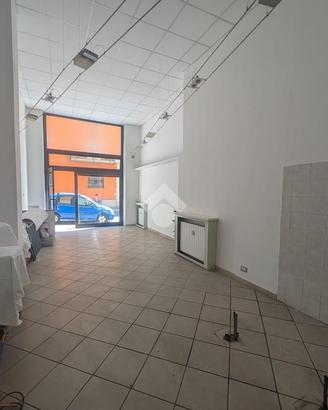 NEGOZIO A ACQUI TERME