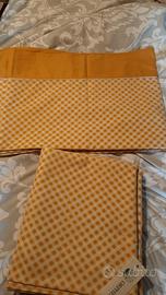 Lenzuola giallo ocra a quadretti king size